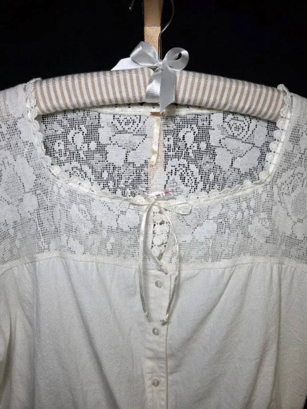 NWT Free People Meadows Embroidered Crop Blouse L